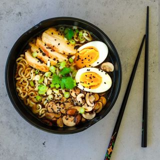 Рамен с курицей