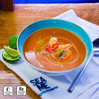 Sopa de Peixe, Côco e Lima Kaffir