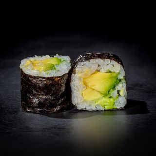 192. Hosomaki avocado