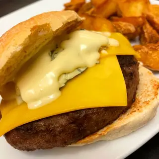 Hamburguesa Tres Quesos