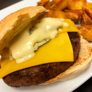 Hamburguesa Tres Quesos