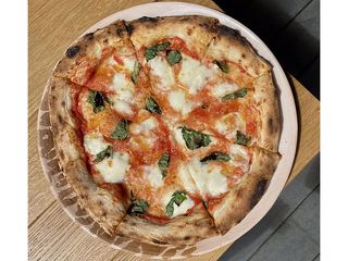 Піца Маргарита (370г)