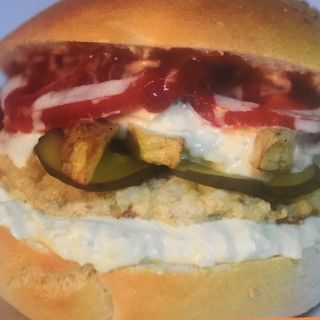 Burger cu  piept de pui