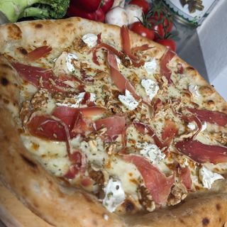 Pizza Especial valtellina