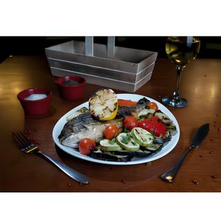 Dorada cu legume la grill