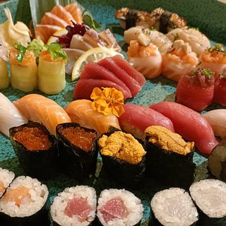 Sushi & Sashimi 48