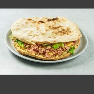 XXL Tuna sendvič + Coca-Cola gratis