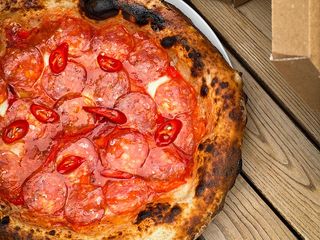 ДИЯВОЛА З ЧИЛІ І ГОСТРОЮ САЛЯМІ (400g)