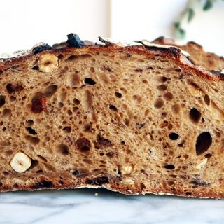 Pan Bo&Mie Avellanas/Pasas (0.25 Kg.)