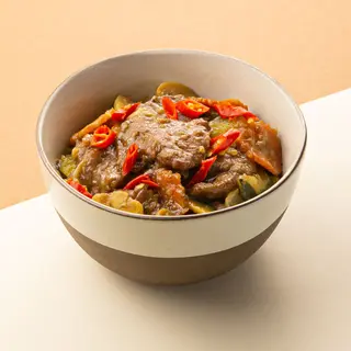 Ternera con Salsa Picante