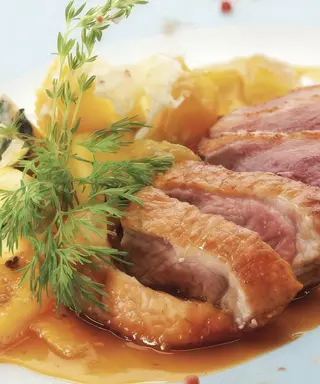 Vitello con funghi e bambù