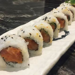 87.Uramaki spicy tuna crunch