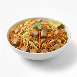 Kottu Indiappam con roti spezzato e maiale