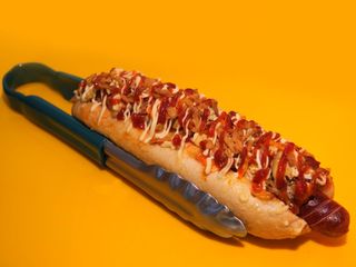 Хот-дог з ковбаскою (250г)