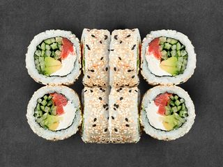 Філадельфія в кунжуті з копченим лососем (280г)