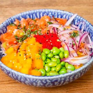 Poke Salmón Mango