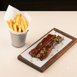 Two Piece Ribs & Chips