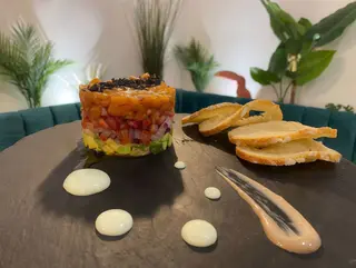 Tártar De Salmón