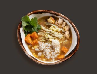 Sopa de colágeno y superalimentos