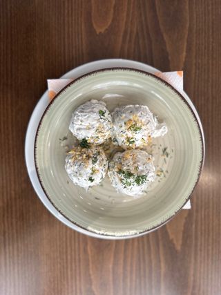 Салата Снежанка (200г)