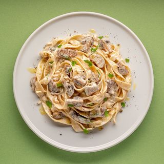 Паста з білими грибами