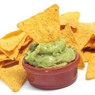 Nachos con guacamole