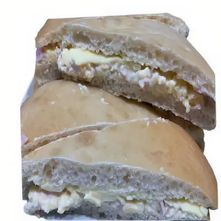 Bocatín de revuelto de york y queso