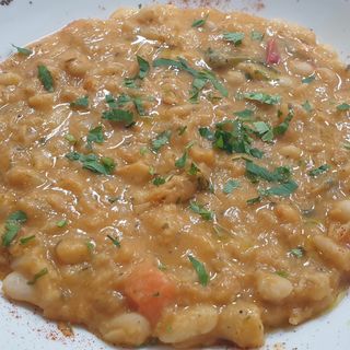 Боб по манастирски