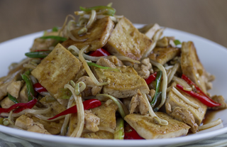 Tofu Con Verduras Mixtas