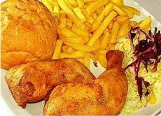 Pulpă/pui+cartofi prăjiți+salata varza