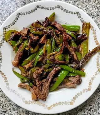 43.Ternera Con Pimiento Verdes