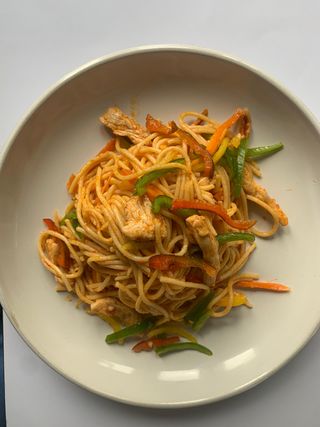 Spicy Stir Fry Chicken Pasta