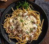 Pasta Alfredo sa  piletinom i pečurkama