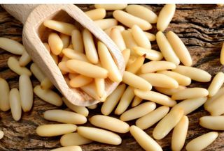 Pinoli mediterranei 100gr