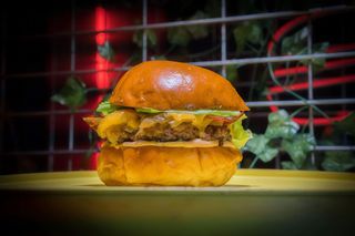 DUNPHY (PATATAS INCLUIDAS)