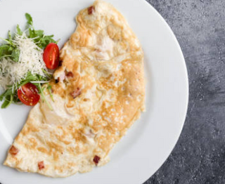 Crepes prosciutto crudo, emmental, rucola, grana