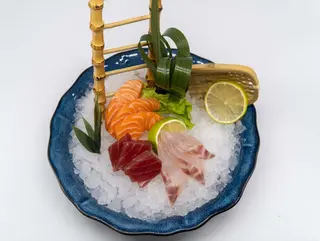 Sashimi misto - 15 pezzi
