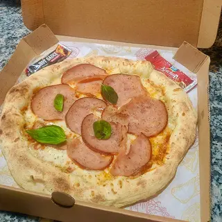 PIZZA CHARCUTERIE 