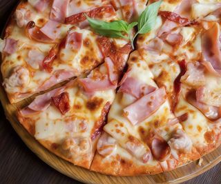 Pizza jamoncita (33 cm.)