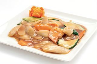 211 Gnocchi di riso in succo con gamberetti e verdure miste 