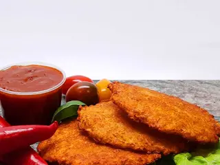 Placki ziemniaczane z sosem meksykańskim