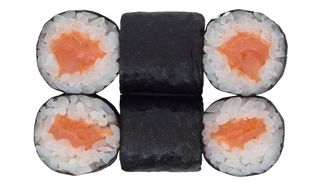 Макі з копченим лососем