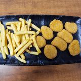 Nuggets de pollo.