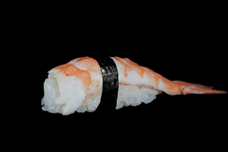 Nigiri de Langostino ebi con mahonesa japonesa