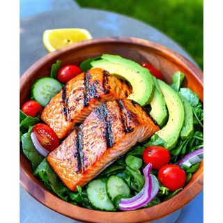 Grilled Salmon Salad