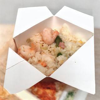 Orez cu fructe de mare