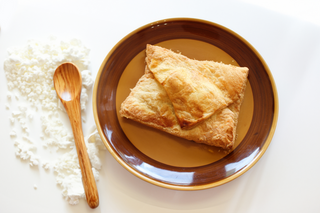 Ciasto francuskie z twarogiem