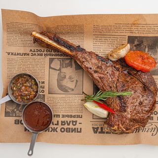 Стейк Томагавк