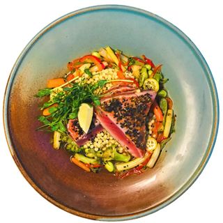 Stek z polędwicy z tuńczyka