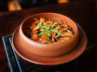 Глазурована свинина з апельсином та перцем (300g)